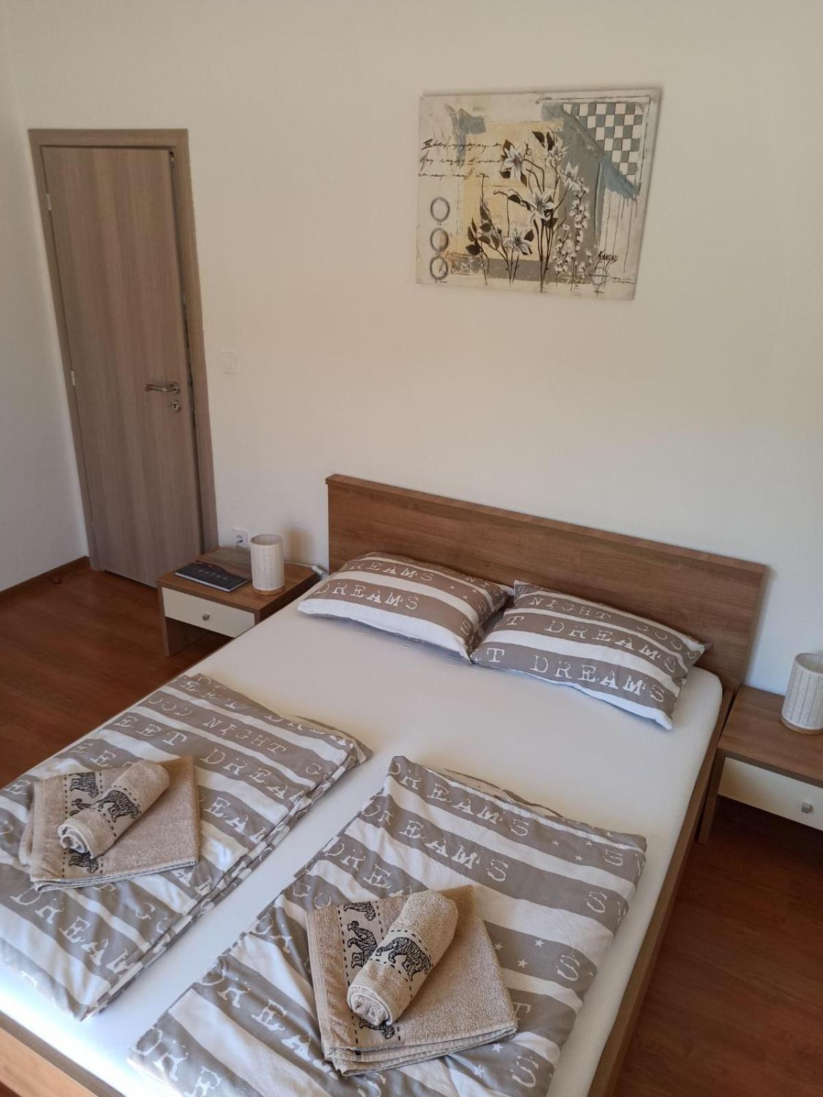 Apartman Laura Jurandvor Buitenkant foto