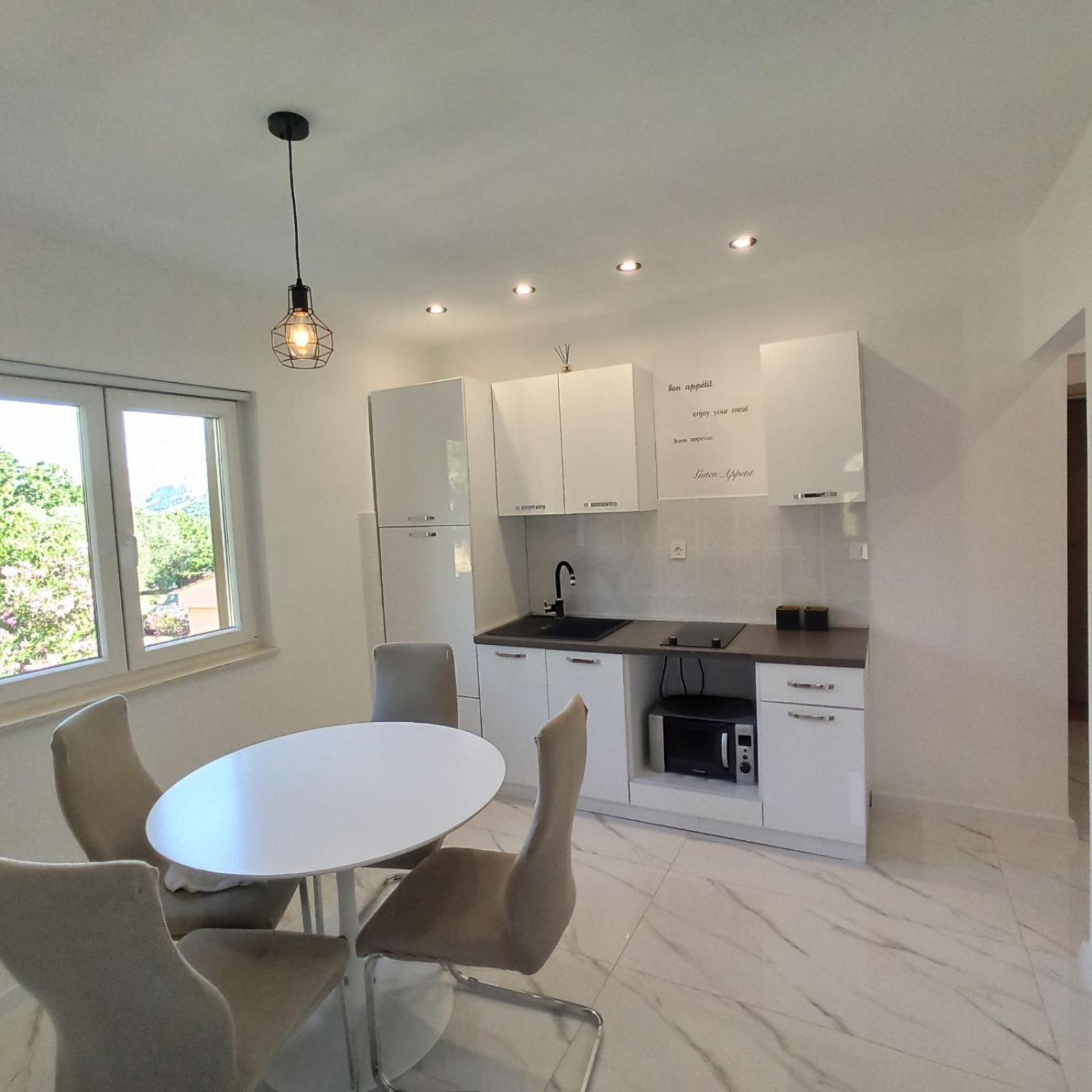 Apartman Laura Jurandvor Buitenkant foto